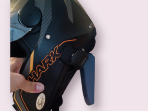 Helmet wall bracket